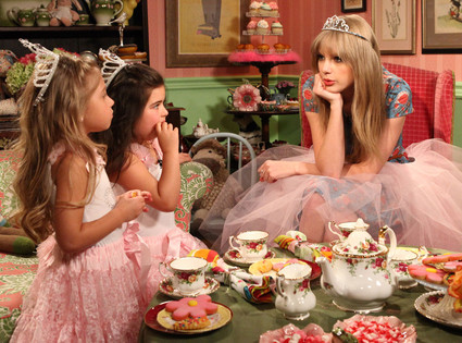 Sophia Grace, Rosie, Ellen Degeneres, Taylor Swift Sophia Grace, Rosie, Ellen Degeneres, Taylor Swift